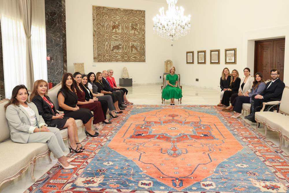    اللبنانية الاولى رأست اجتماعين تربويين في قصر بعبدا  تحضيراً لاطلاق مبادرة " مدرسة المواطنية " في المدارس اللبنانية