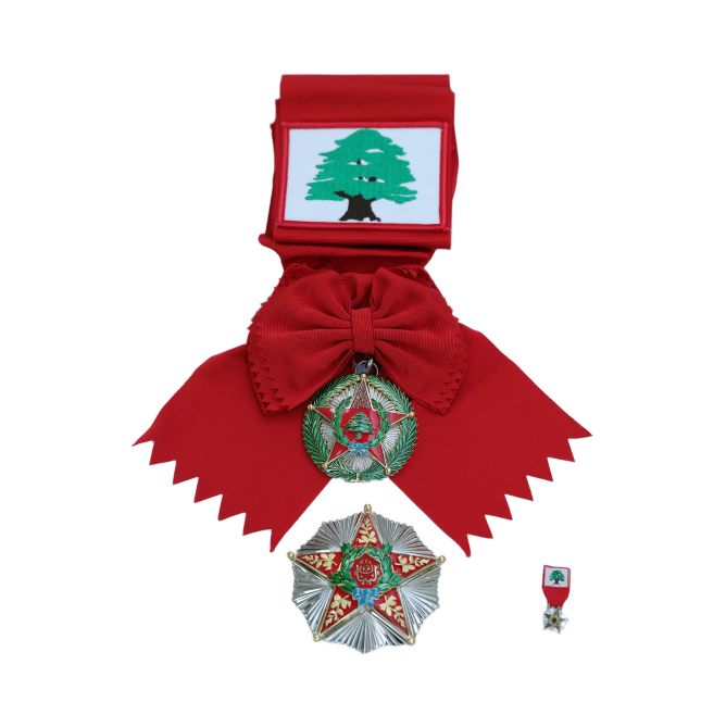 الرتبة الإستثنائية