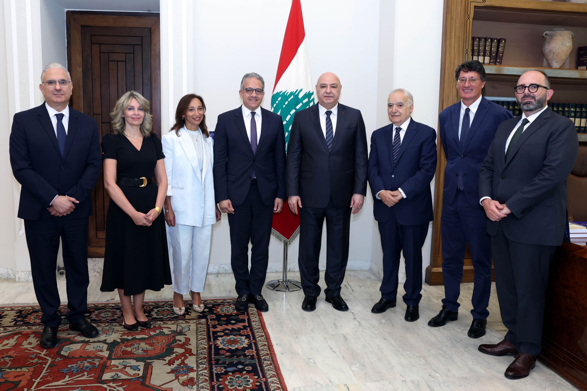 رئيس الجمهورية تسلم من المدير العام للاونيسكو شهادة ادراج قلاع جبل عامل الخمس في قائمة التراث العالمي المعرّض للخطر