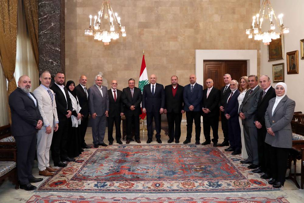 رئيس الجمهورية استقبل وفد نقابة المعلمين: العلم هو السلاح الأهم الذي يمكّننا من مواجهة الجميع