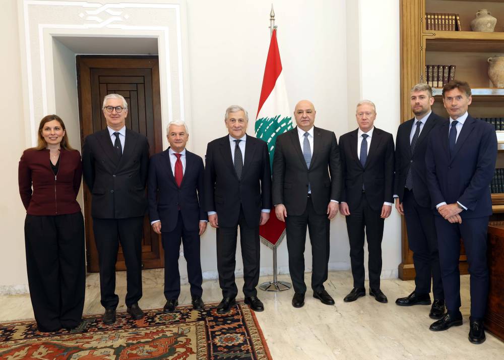 رئيس الجمهورية التقى وزير خارجية إيطاليا وعرض معه الاعتداءات الإسرائيلية  على لبنان وأجواء التحضيرات للقاء الثلاثي غداً في واشنطن
