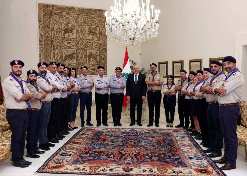 الرئيس عون لوفدين ثقافي وكشفي:  وحدتنا حمايتنا  ولبنان يجب ان يحمي جميع مواطنيه  ولرجال الدين دور في تغذية الخطاب الوطني لمواجهة اللاعبين على الوتر الطائفي لمصالحهم