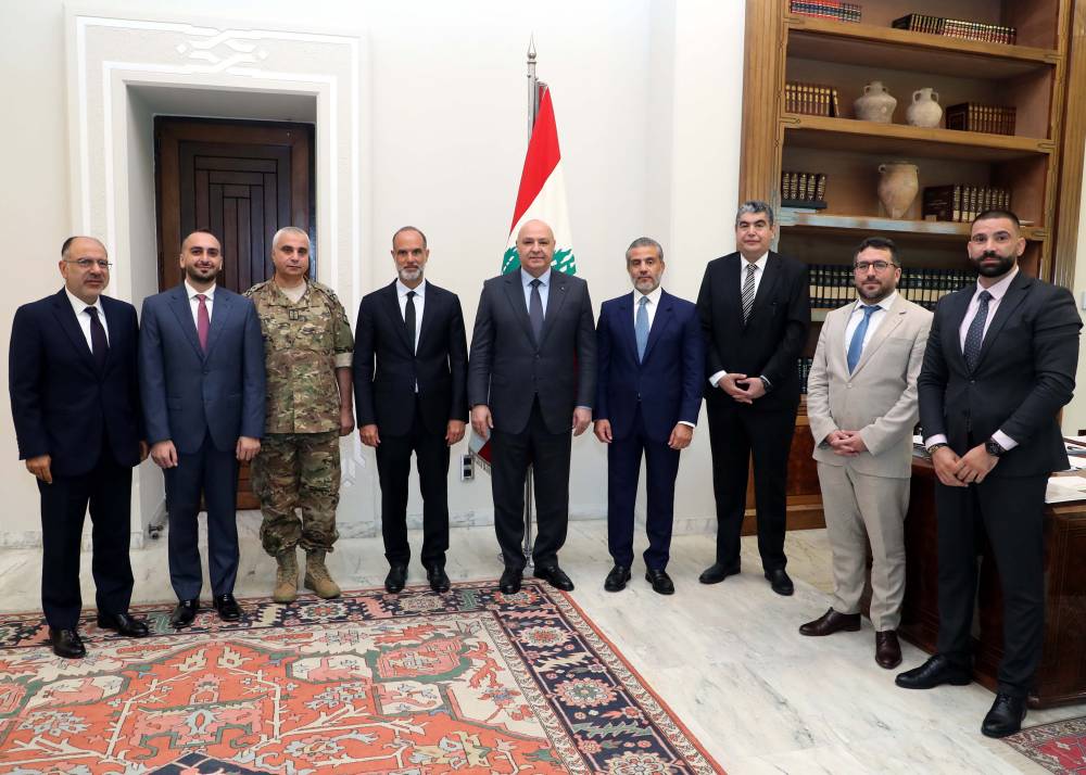 الرئيس عون ترأس الاجتماع الأول للجنة المعنية بالتفاوض لترسيم الحدود مع قبرص  واستقبل المدير الجديد للبنك الدولي  في لبنان
