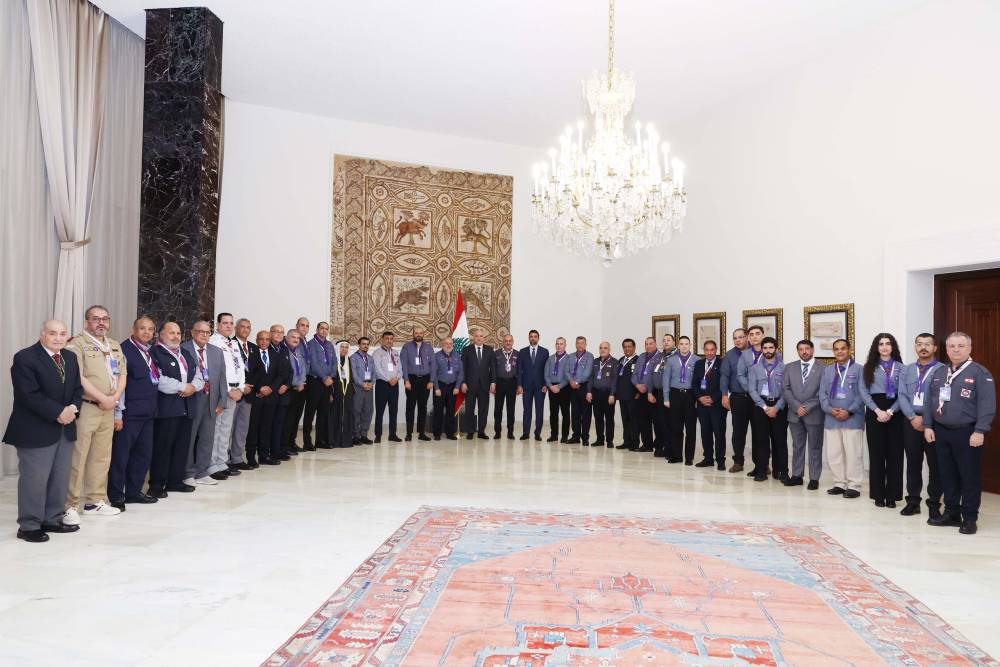 الرئيس عون أمام وفد من اللجنة الكشفية العربية:  الجيل الجديد بحاجة الى من يوجهه باتجاه المصلحة العامة وحماية الأوطان