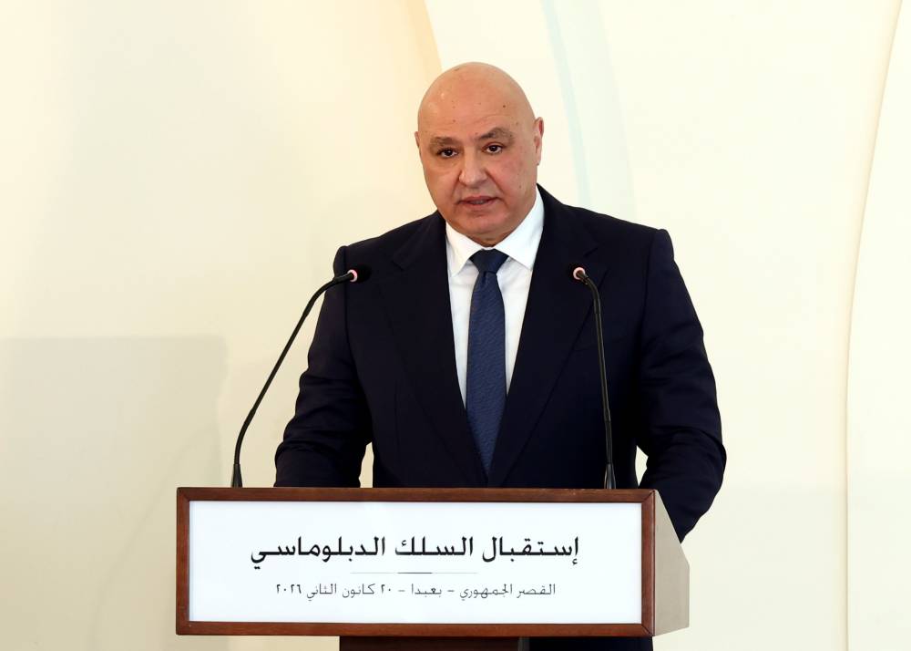    الرئيس عون استقبل أعضاء السلك الدبلوماسي ورؤساء البعثات الدولية  الذين جاؤوا مهنئين بحلول السنة الجديدة