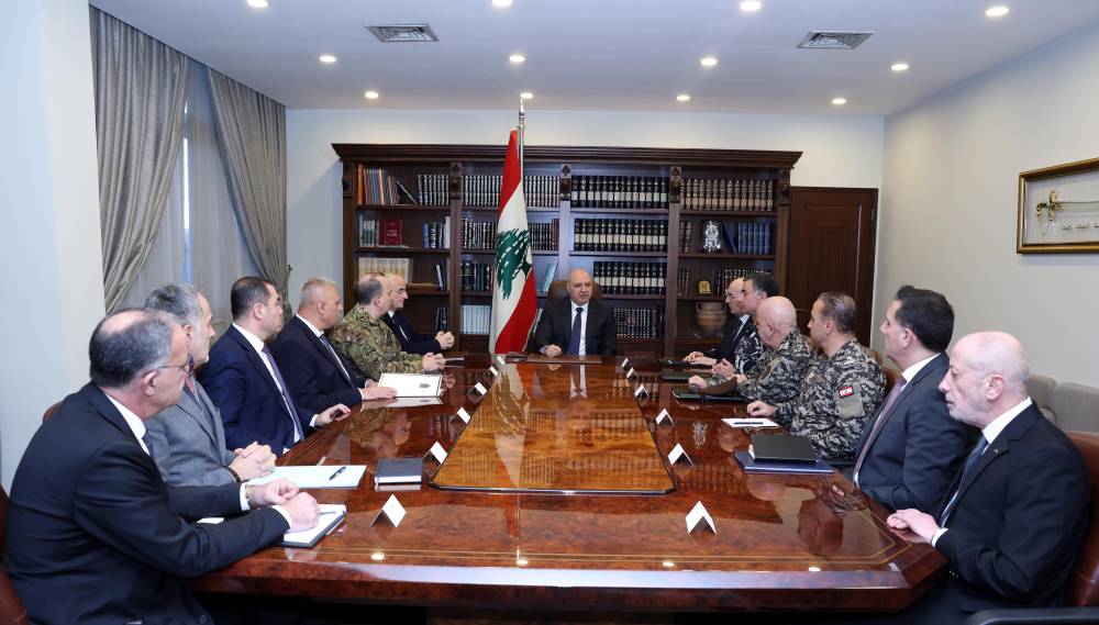 اجتماعان امني وتربوي في قصر بعبدا  والرئيس عون طلب من الاجهزة الامنية اعداد تقارير بحاجاتها لرفعها الى مؤتمر باريس