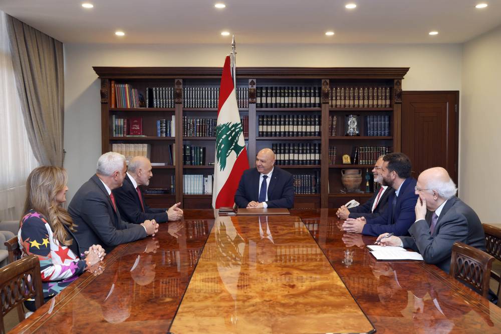الرئيس عون اتصل بالرئيس القبرصي واضعًا إمكانات لبنان بتصرف قبرص للمساعدة بإطفاء الحرائق في ليماسول