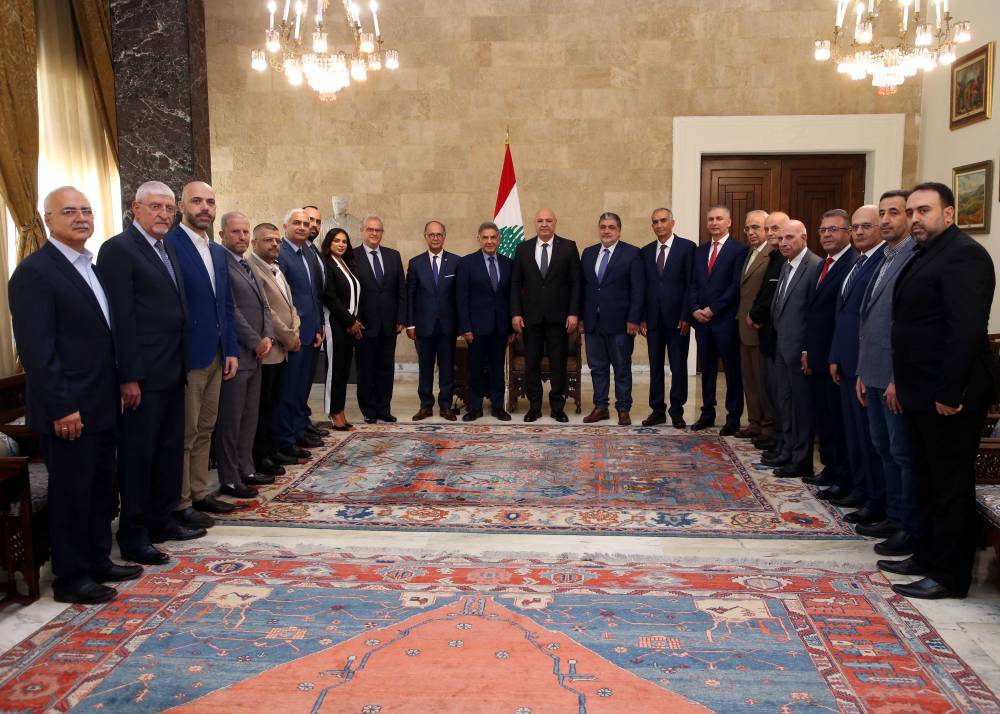الرئيس عون نوه بتضحيات الجسم الطبي في لبنان  ودعا الى عدم الاضرار بسمعة الأطباء الذين يتمتعون بمهنية واحترافية عاليتين
