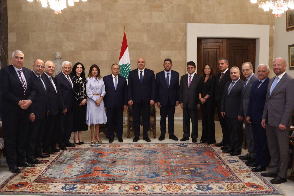 رئيس الجمهورية أمام وفد الرابطة المارونية: ملفات الفساد ستفتح مهما كانت طائفة المرتكبين