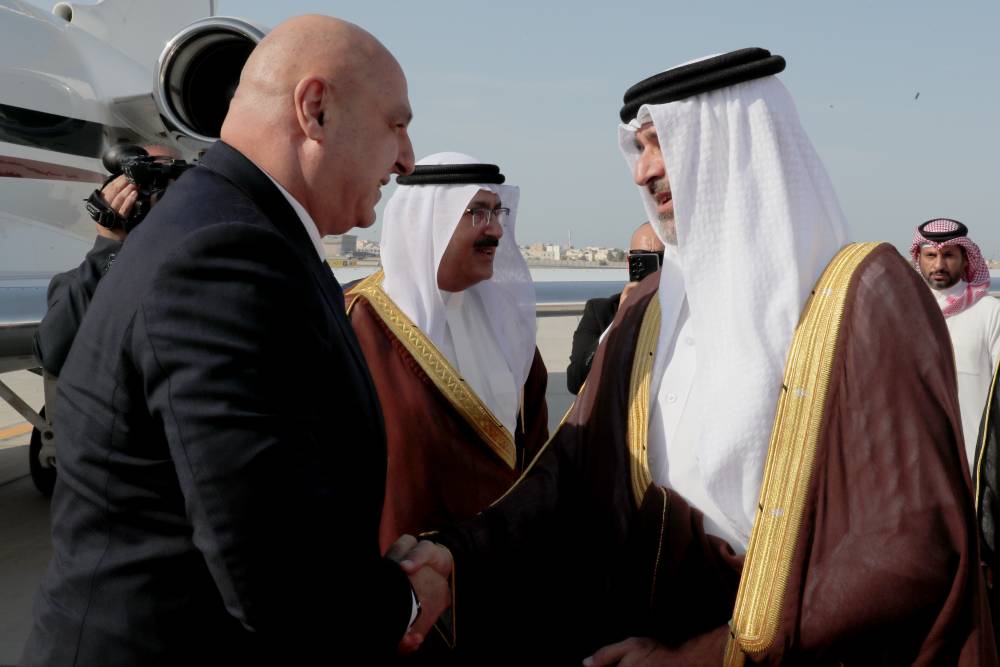 الرئيس عون وصل الى المنامة:  زيارتي اليوم ستساهم في فتح آفاق جديدة للشراكة الاستراتيجية  ونعتز بالعلاقات المتجذرة مع البحرين