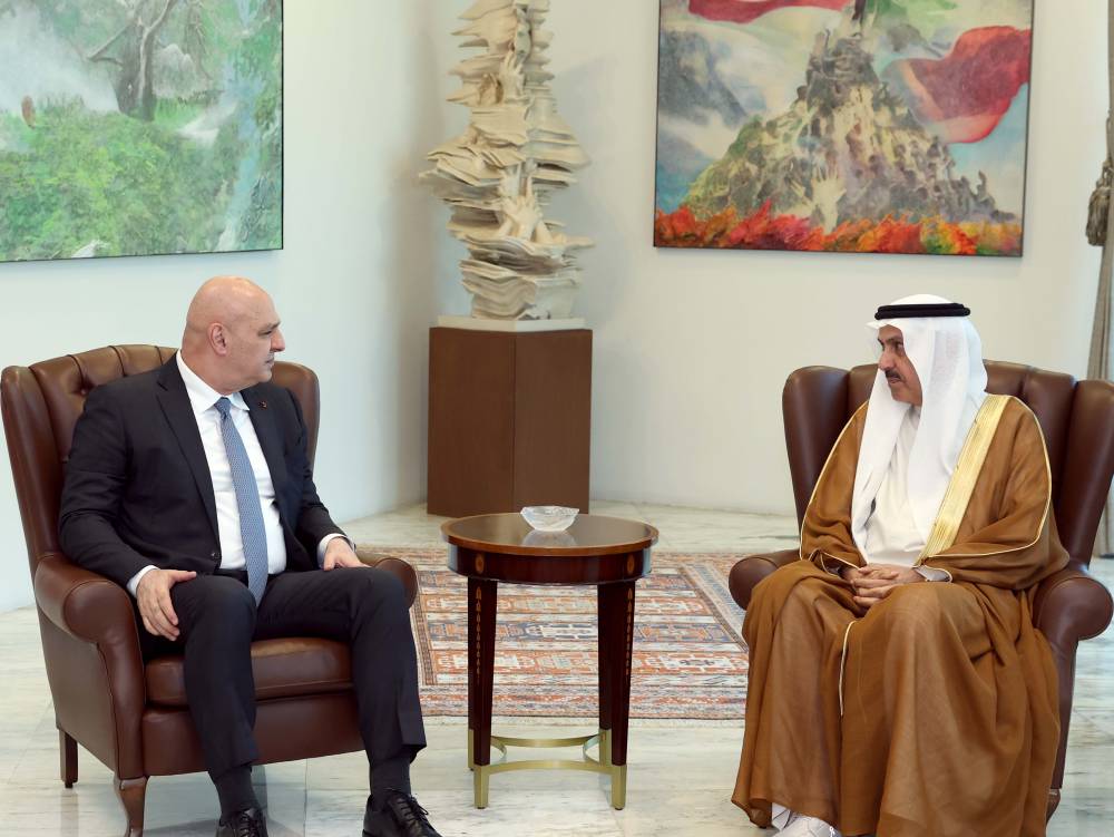 رئيس الجمهورية مستقبلاً رئيس المجلس الوطني الاتحادي في الامارات:  قرار الامارات بالسماح لمواطنيها المجيء الى لبنان  يعكس عمق العلاقات الاخوية التي تجمع بين البلدين والشعبين 