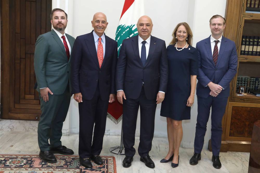 رئيس الجمهورية استقبل سفير الولايات المتحدة في تركيا والمبعوث الخاص للرئيس الأميركي في الملف السوري:  لبنان يتطلع الى الدعم الأميركي في ما يقوم به لإعادة النهوض على مختلف المستويات  وفي مقدمة ذلك تثبيت الامن والاستقرار في الجنوب