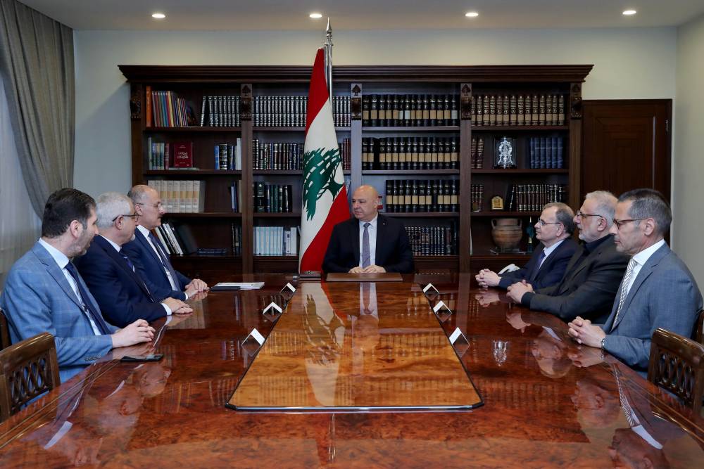 الرئيس عون هنأ الفائزين في المرحلة الأولى من الانتخابات البلدية والاختيارية: المسؤولية تبدأ بعد الانتخابات وخدمة المواطنين وتلبية احتياجاتهم هي الهدف الأساسي من العمل البلدي والاختياري