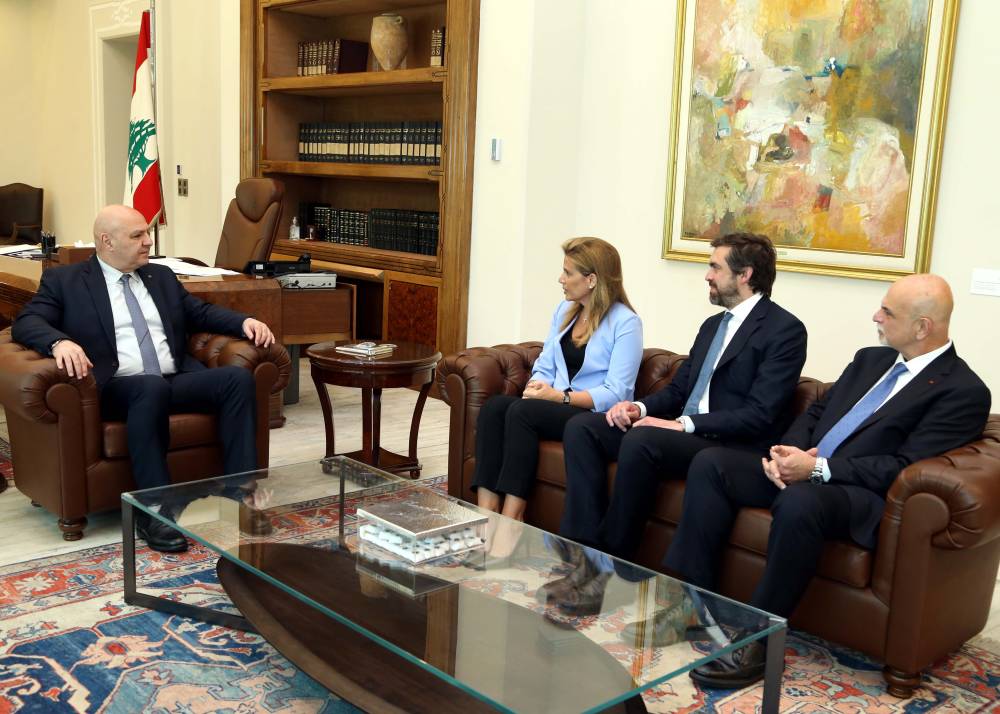 الرئيس عون استقبل وفد صندوق دعم مرضى السرطان  واثنى على الدور الذي يقوم به الصندوق