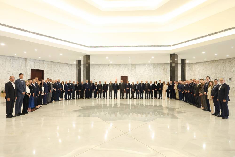 الرئيس عون استقبل الهيئة العامة للمجلس الاقتصادي والاجتماعي والبيئي:  نواصل الجهود لاعادة فتح الأسواق العربية ولا سيما الخليجية امام المنتجات اللبنانية