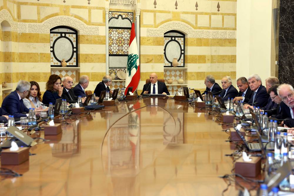 مجلس الوزراء اطلع في جلسته في قصر بعبدا  على التقرير الاول لقائد الجيش حول الخطة الموضوعة لحصر السلاح بيد الدولة