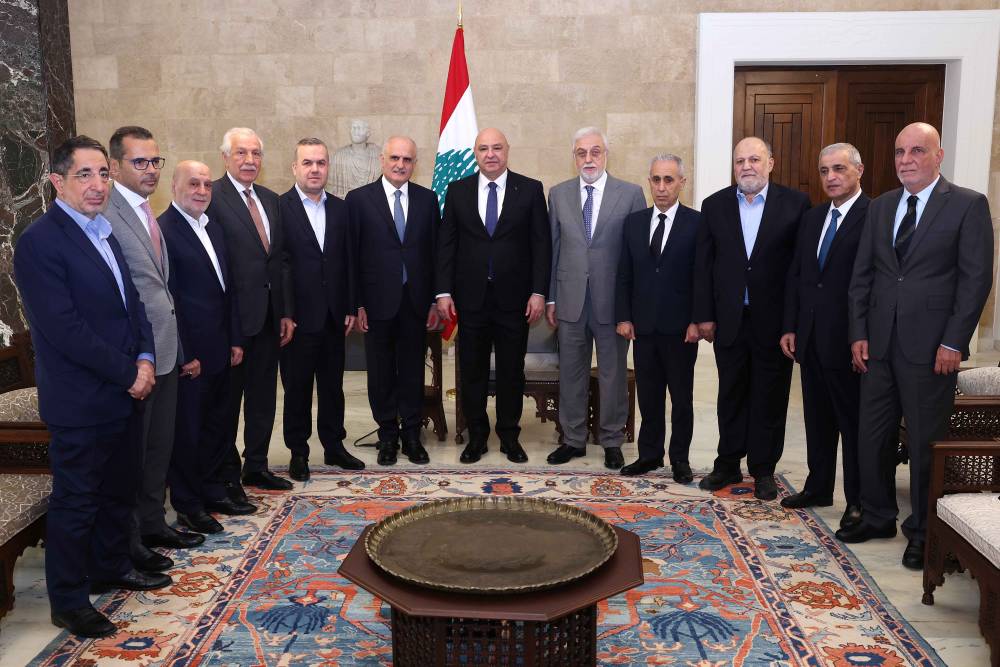 رئيس الجمهورية استقبل وفدا نيابيا طالب باجراء الانتخابات النيابية وفق القانون النافذ راهنا