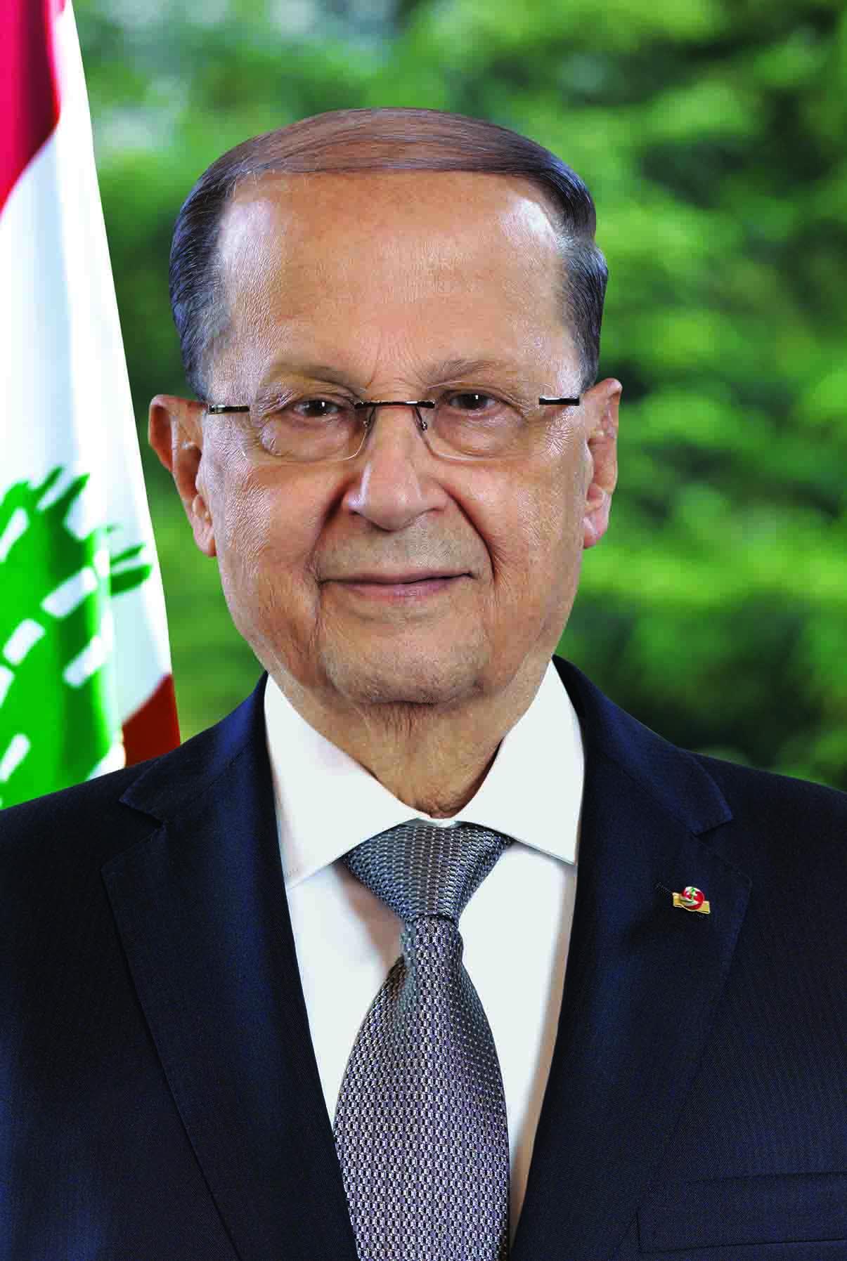 العماد ميشال عون
