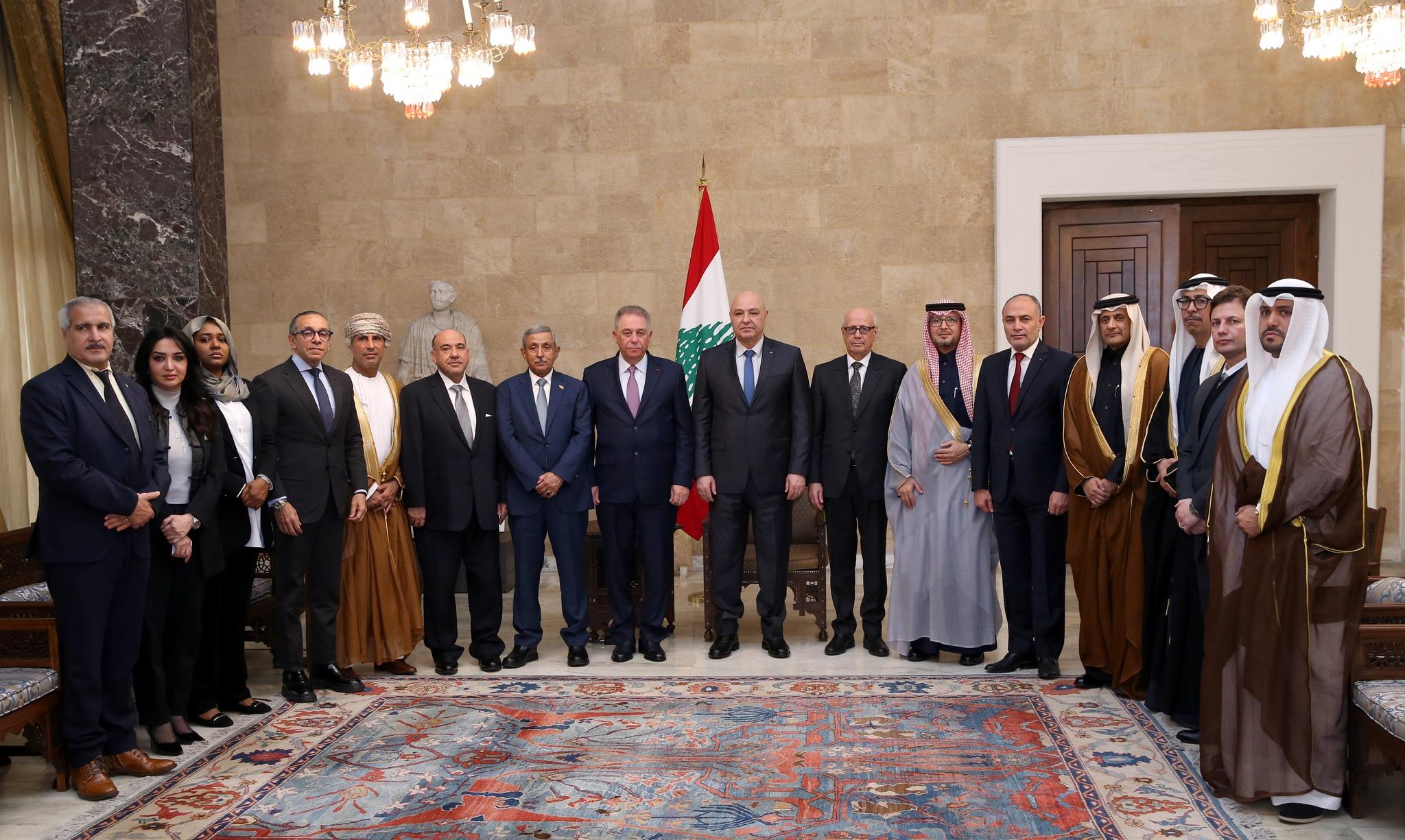 كلمة الرئيس عون خلال استقباله السلك الدبلوماسي العربي برئاسة عميد السلك سفير دولة فلسطين أشرف دبور